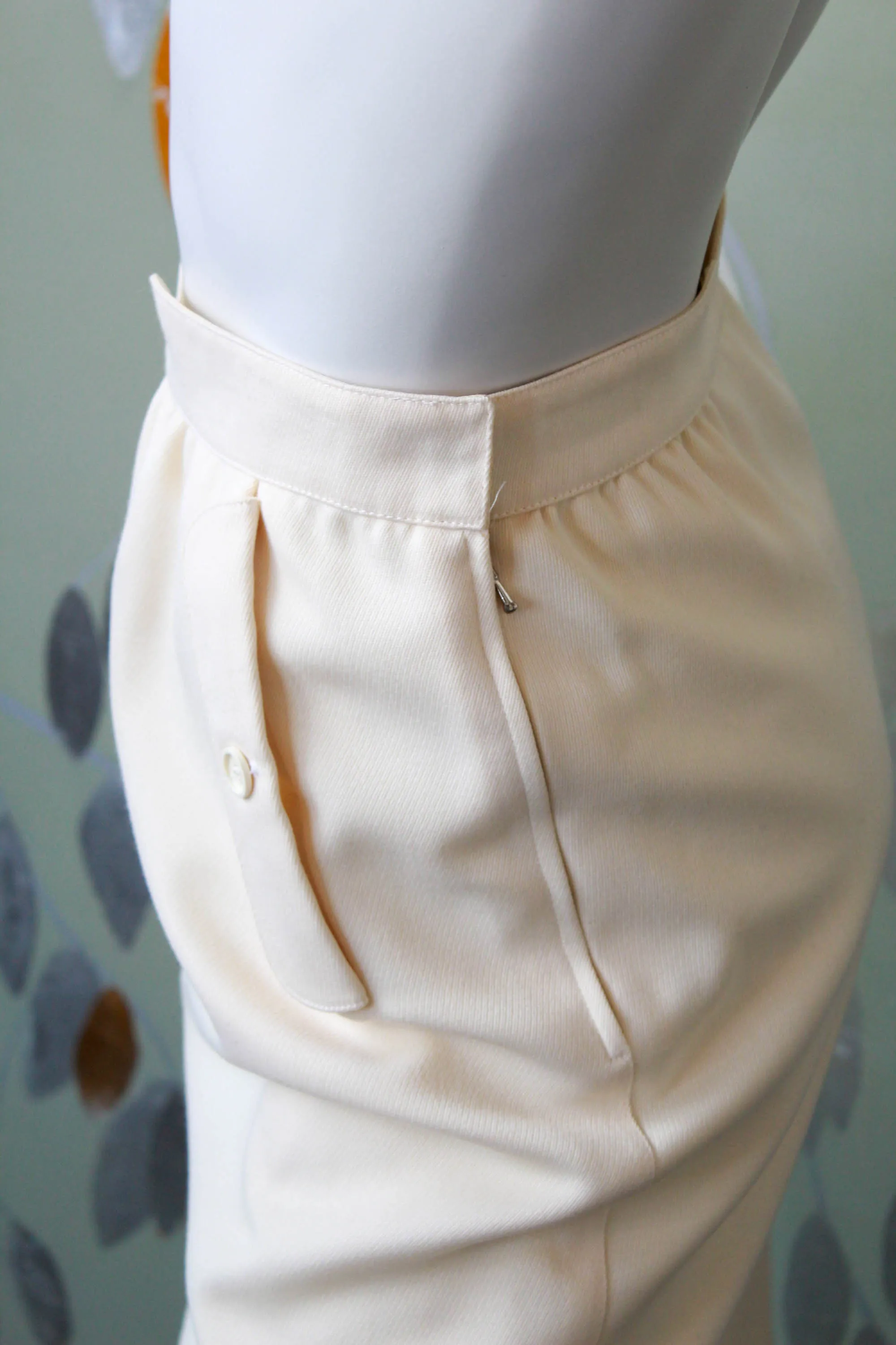 1980s Courrèges Cream Wool Skirt, Waist 26"