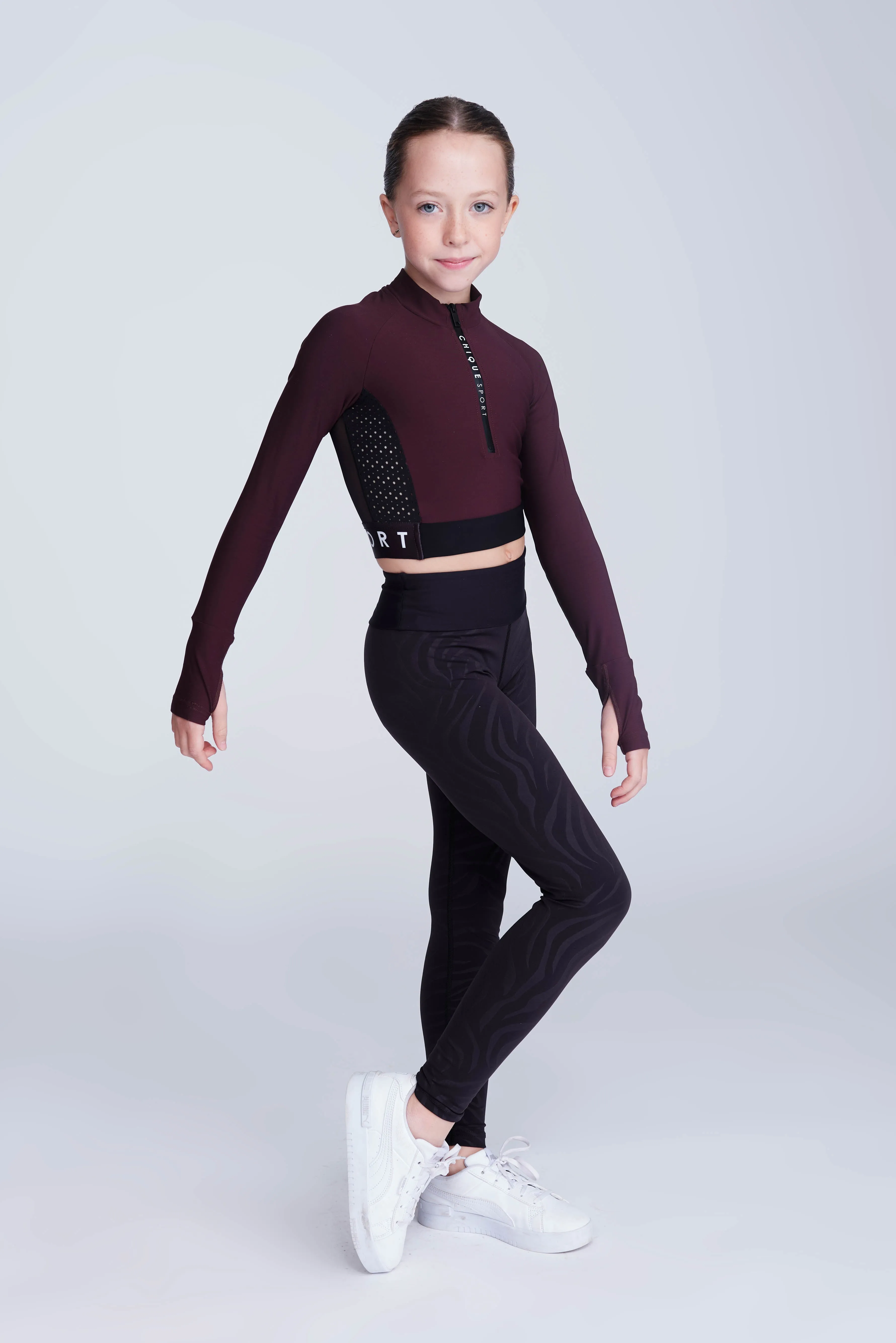 Ignite Long-Sleeve Crop in Truffle