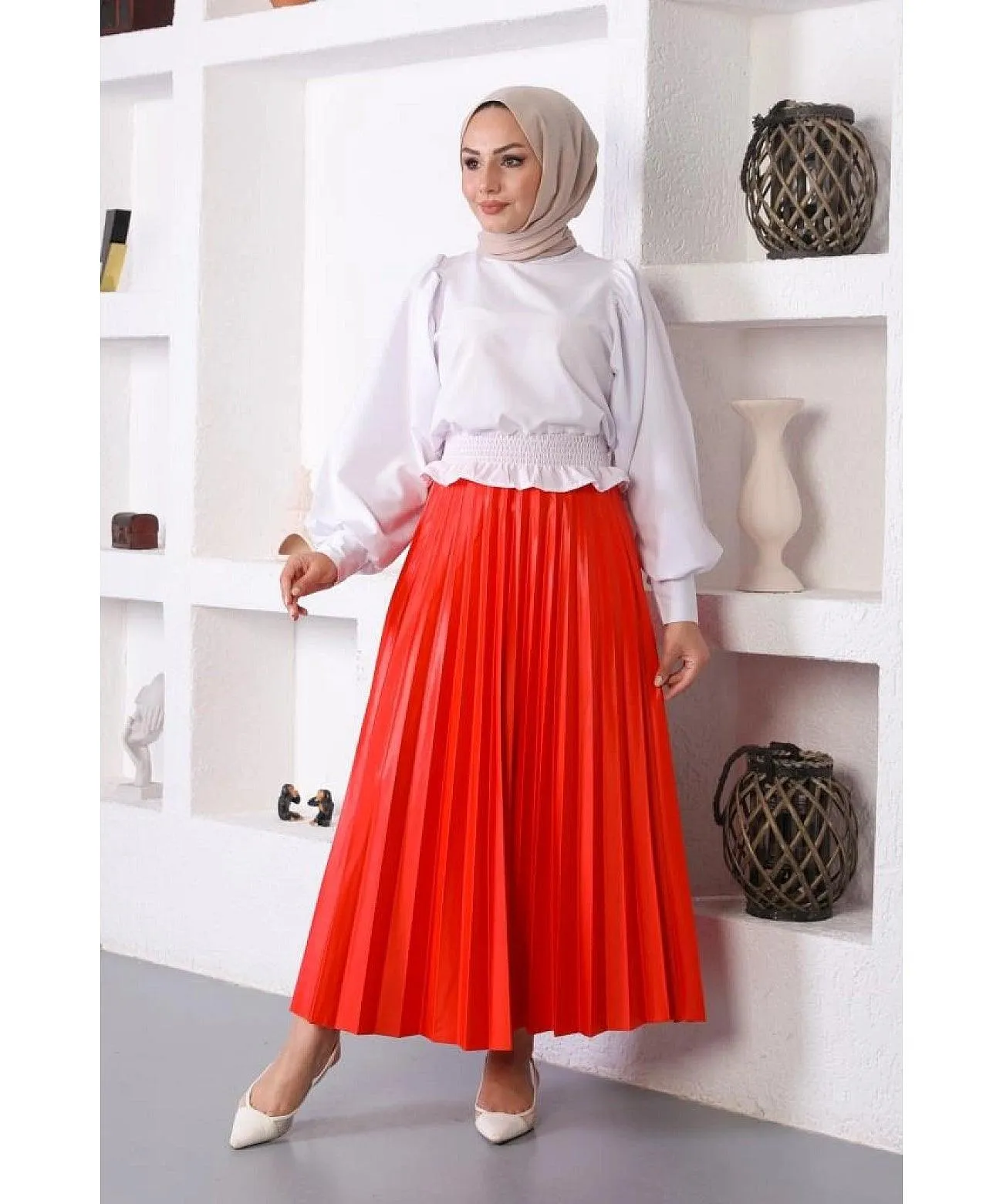 Pleated Long Maxi Skirt for Women - Red