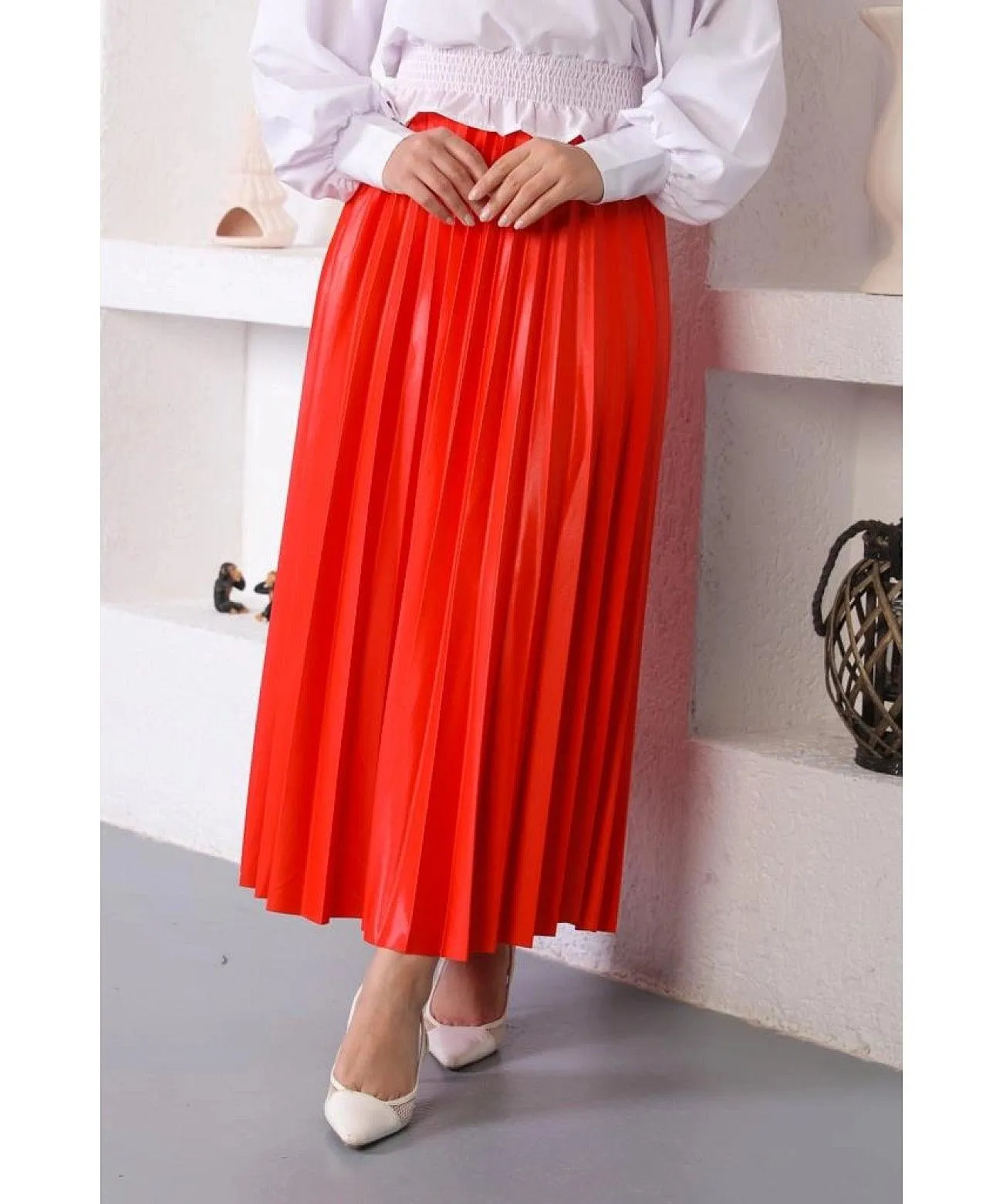 Pleated Long Maxi Skirt for Women - Red